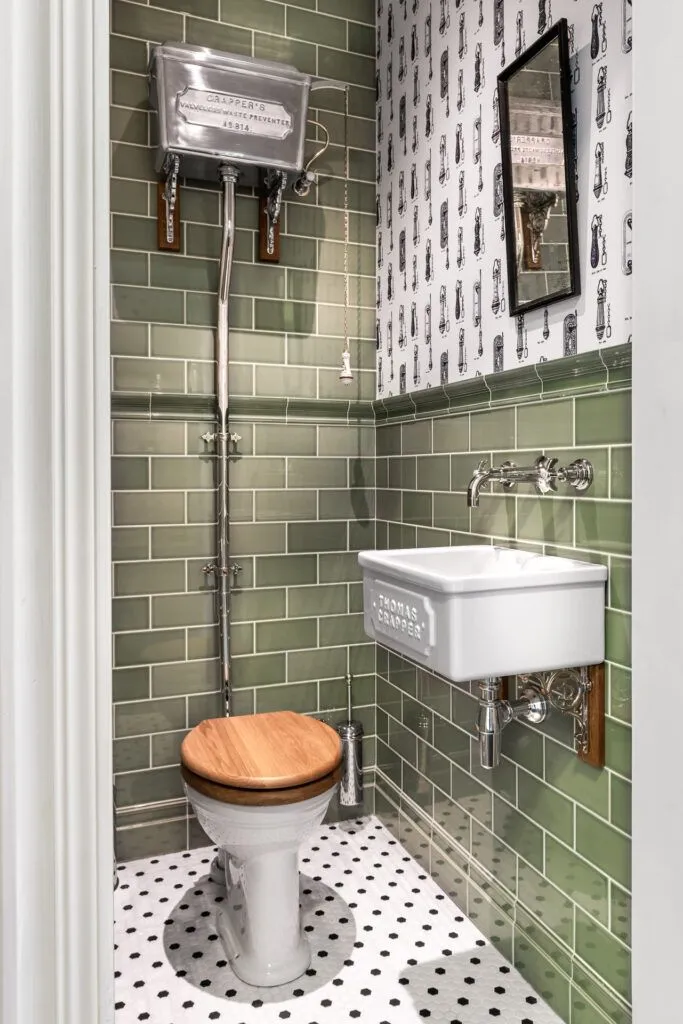 Classic Traditional Bathrooms with Vintage Charm GR-BTH-TRB-1104