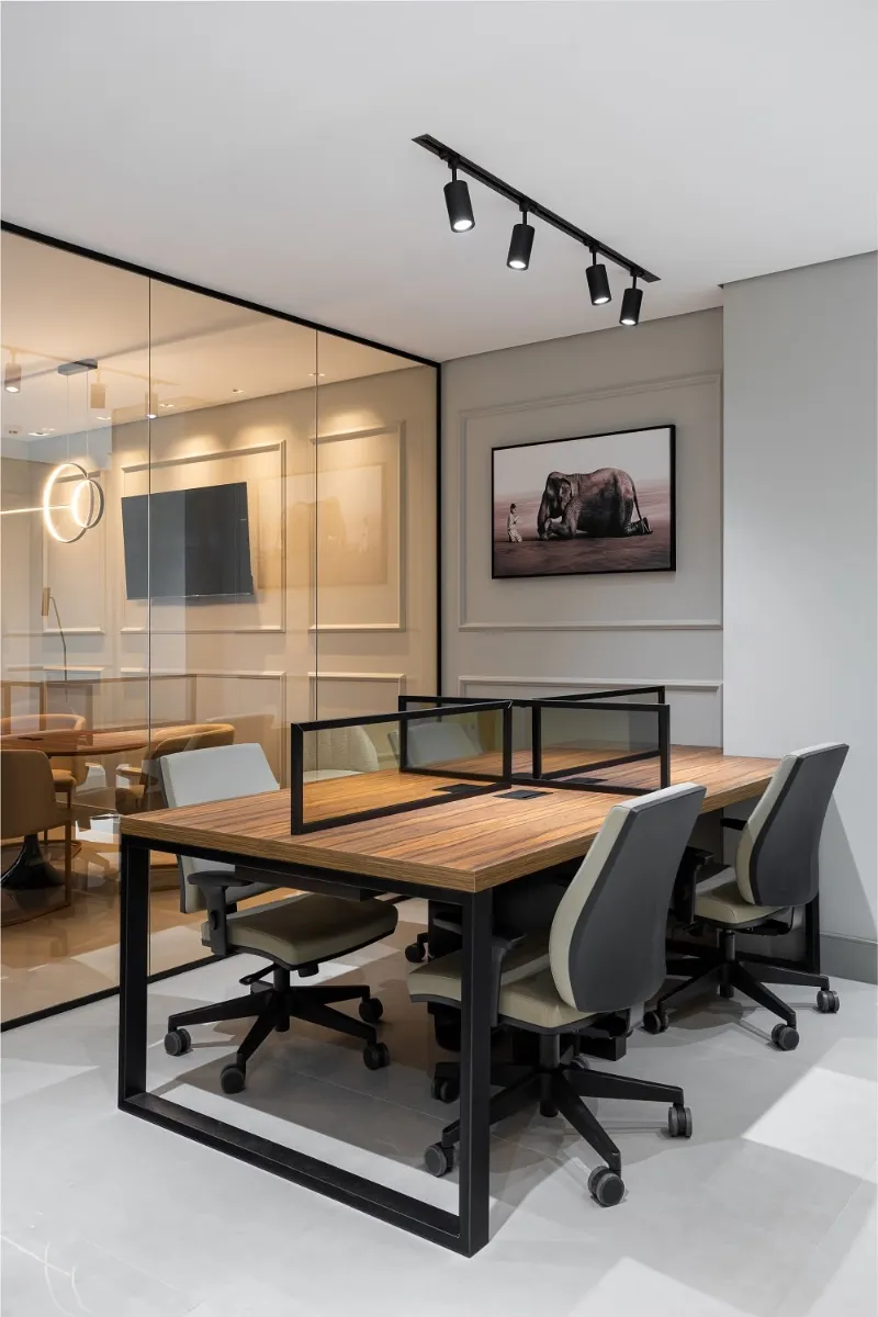 Premium Office Design & Fit-Out Solutions for Contemporary Workspaces GR-COM-OFF-1412