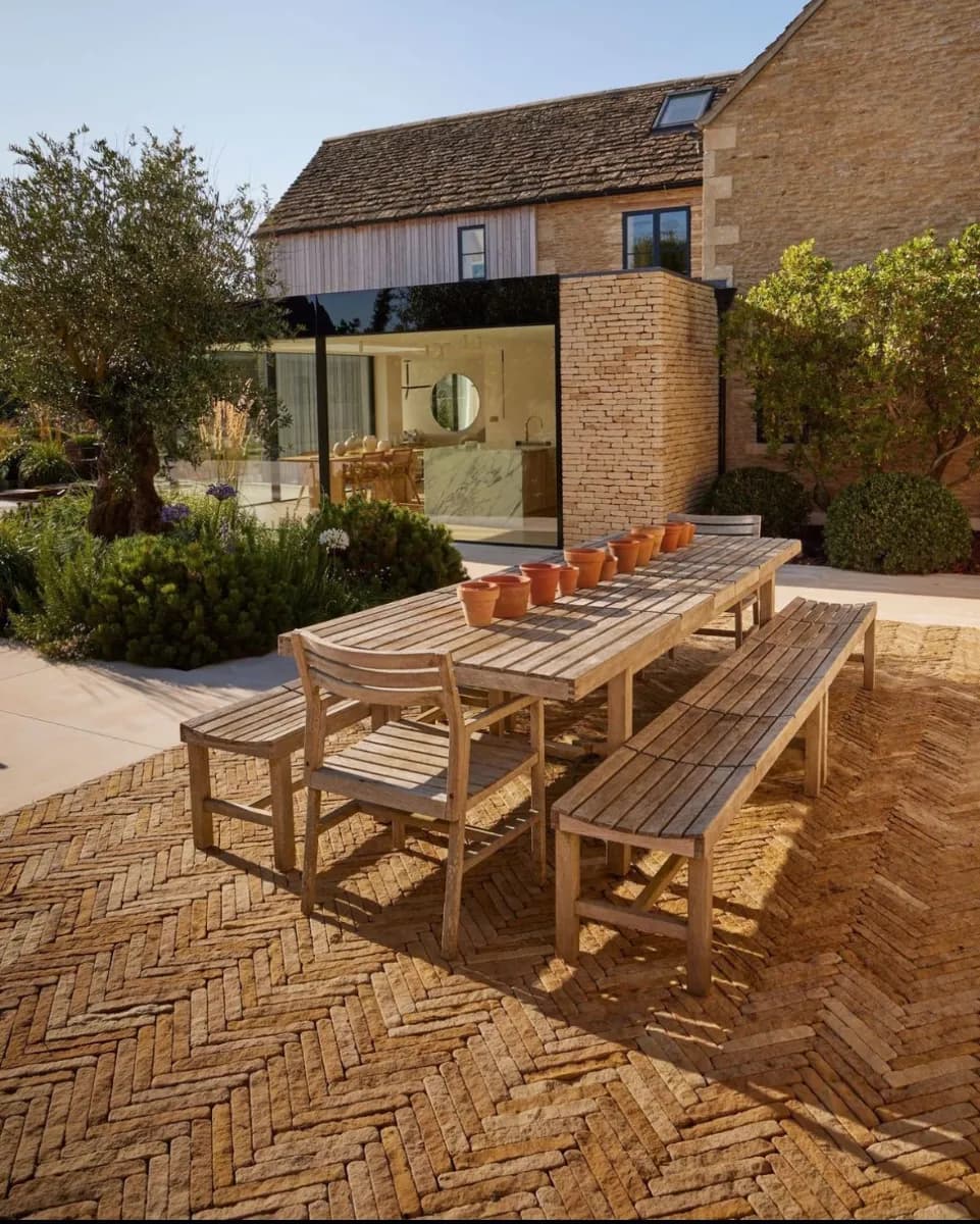 Durable Outdoor Garden Furniture for Elegant Exterior Spaces GR-OEX-GDF-1400