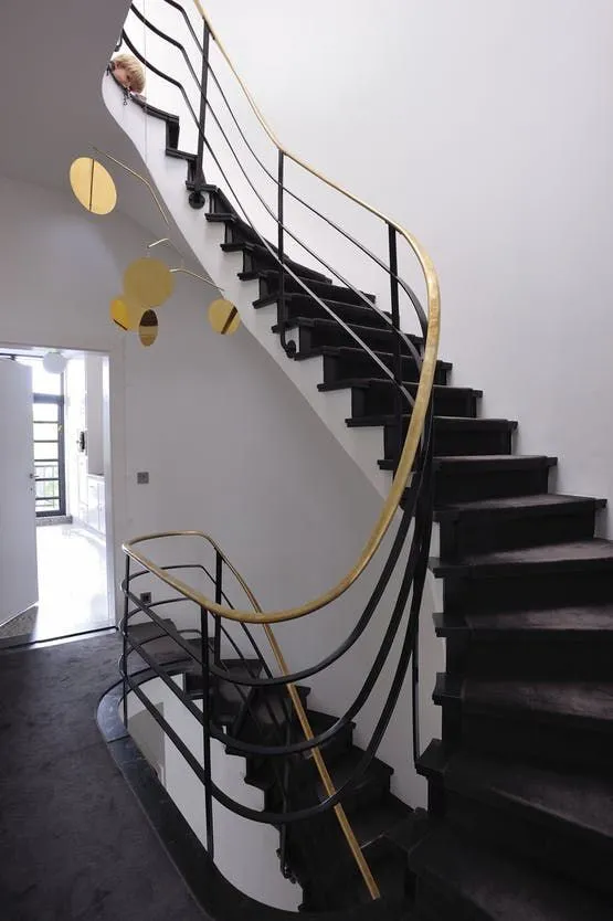Modern Staircases for Elegant Interior & Architectural Designs GR-SCW-STR-1401