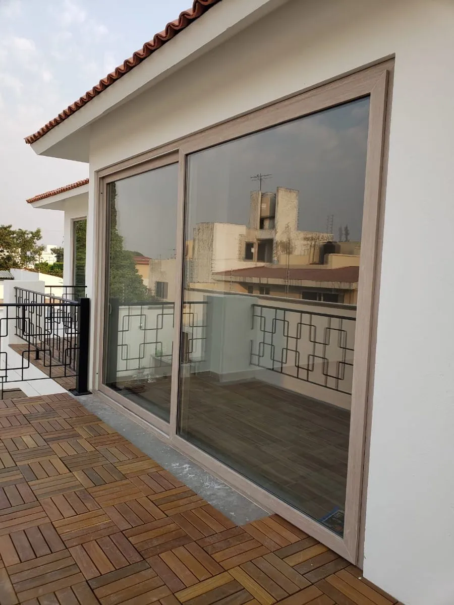 Sliding Aluminium Window with Wide Panels GR-WIN-ALW-1061