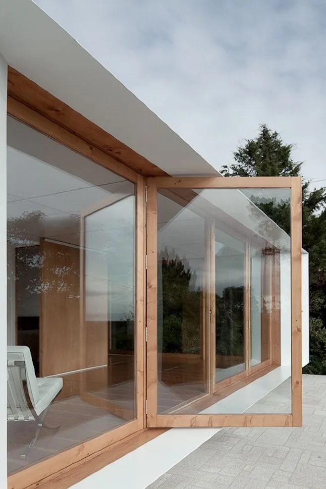Traditional Wooden Casement Window GR-WIN-THW-1069